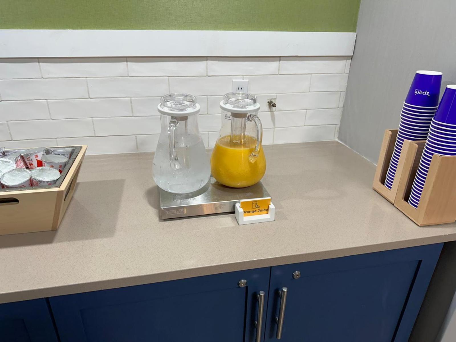 Surestay Plus Hotel By Best Western Stevensville St Joseph Экстерьер фото