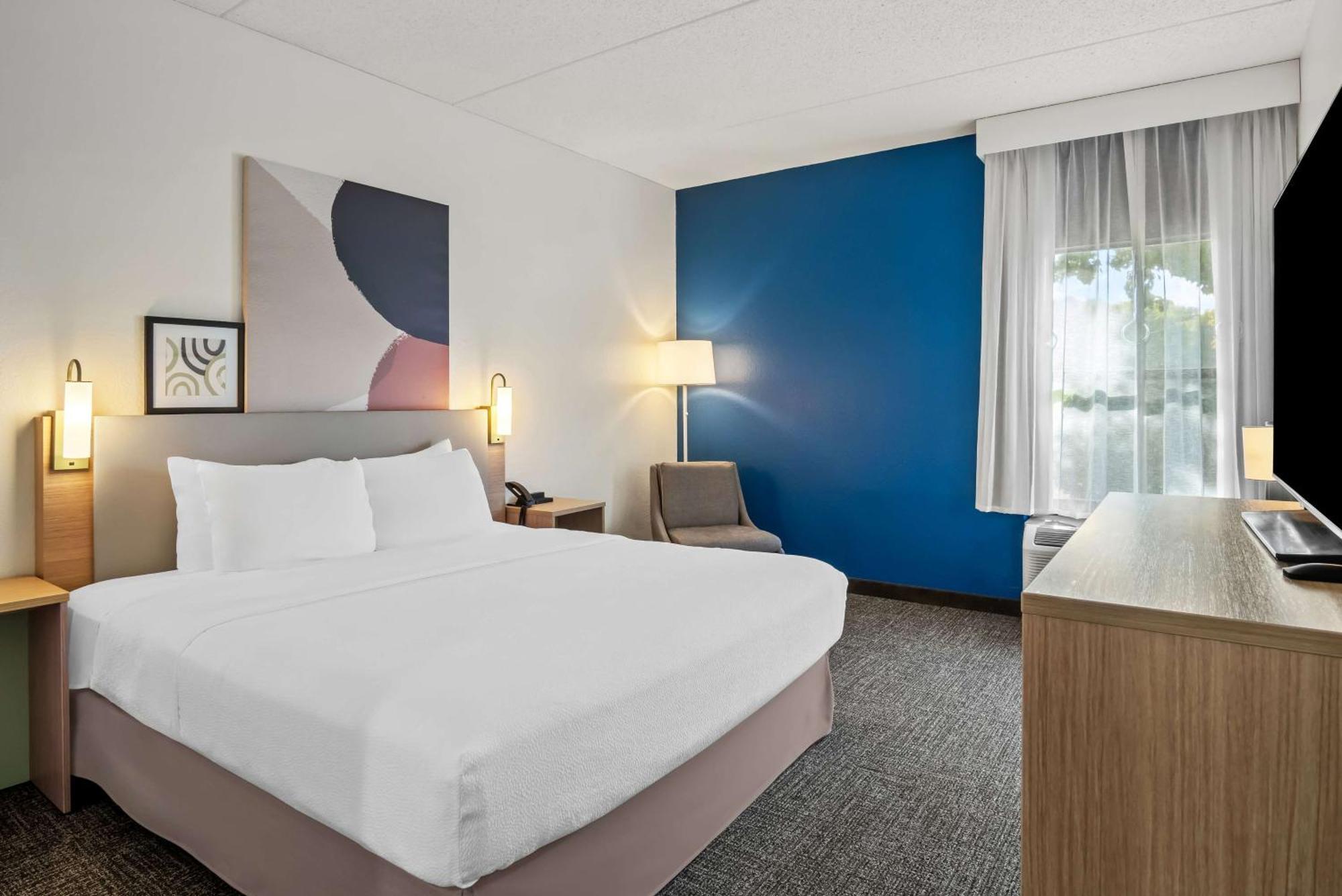 Surestay Plus Hotel By Best Western Stevensville St Joseph Экстерьер фото