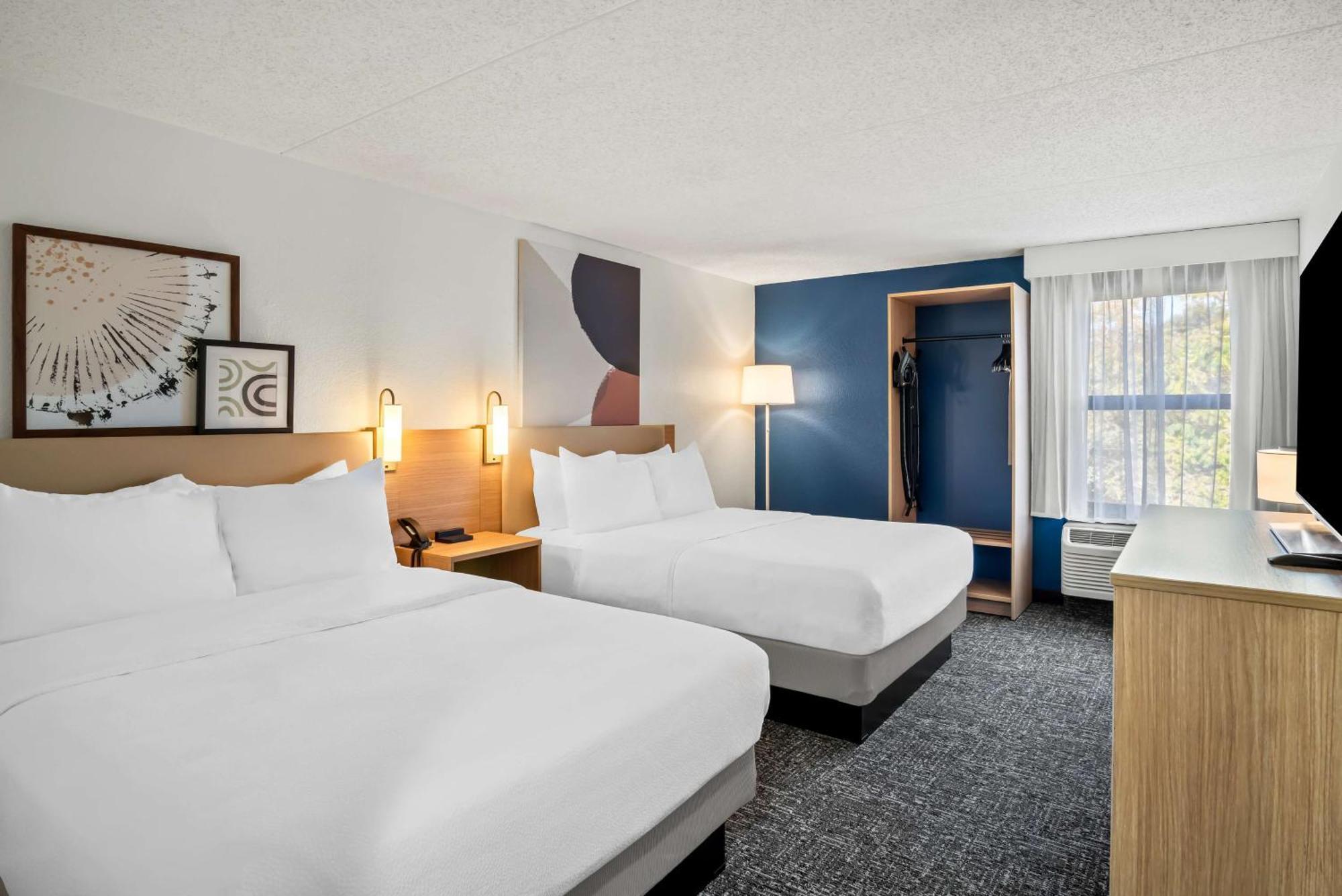 Surestay Plus Hotel By Best Western Stevensville St Joseph Экстерьер фото