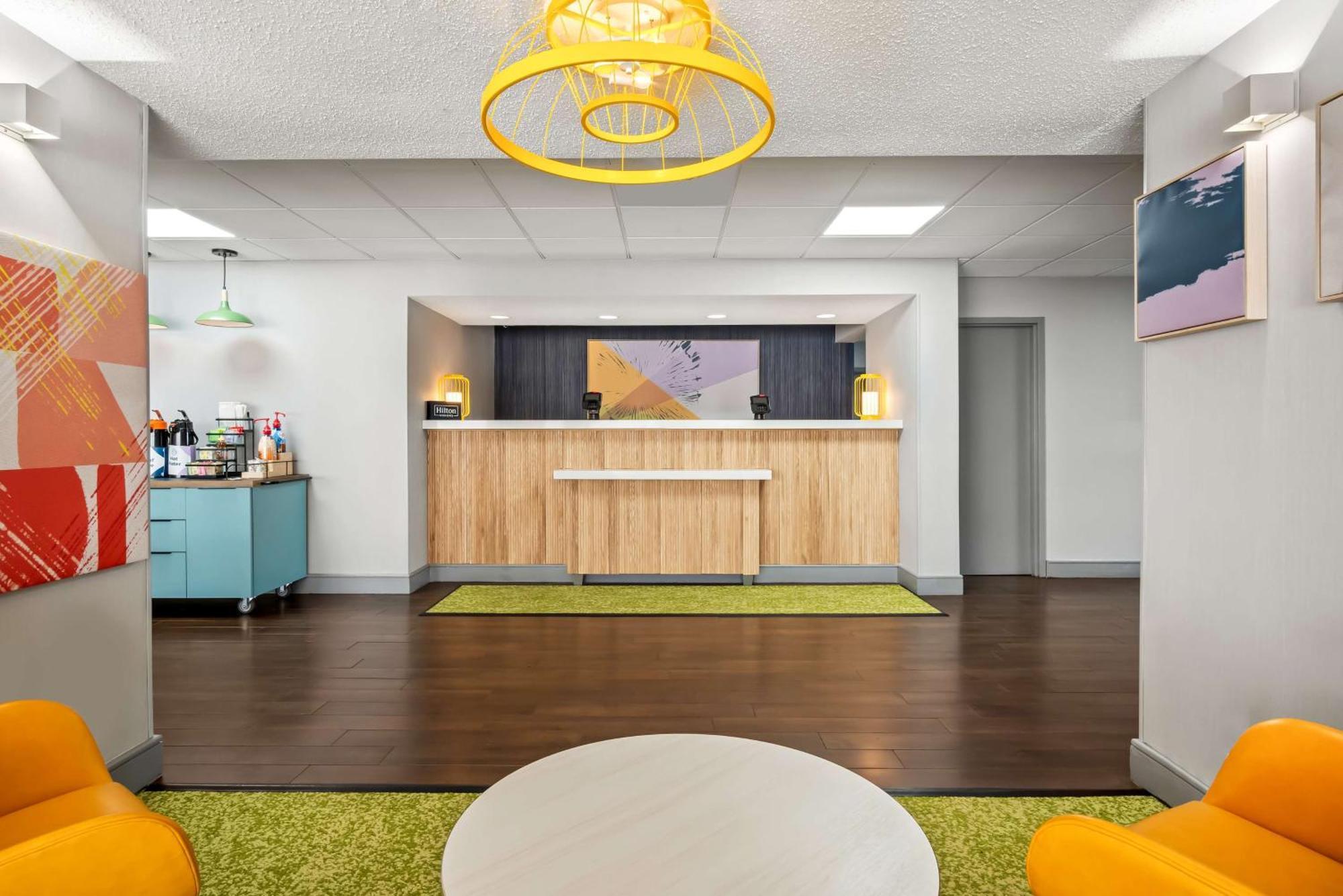 Surestay Plus Hotel By Best Western Stevensville St Joseph Экстерьер фото
